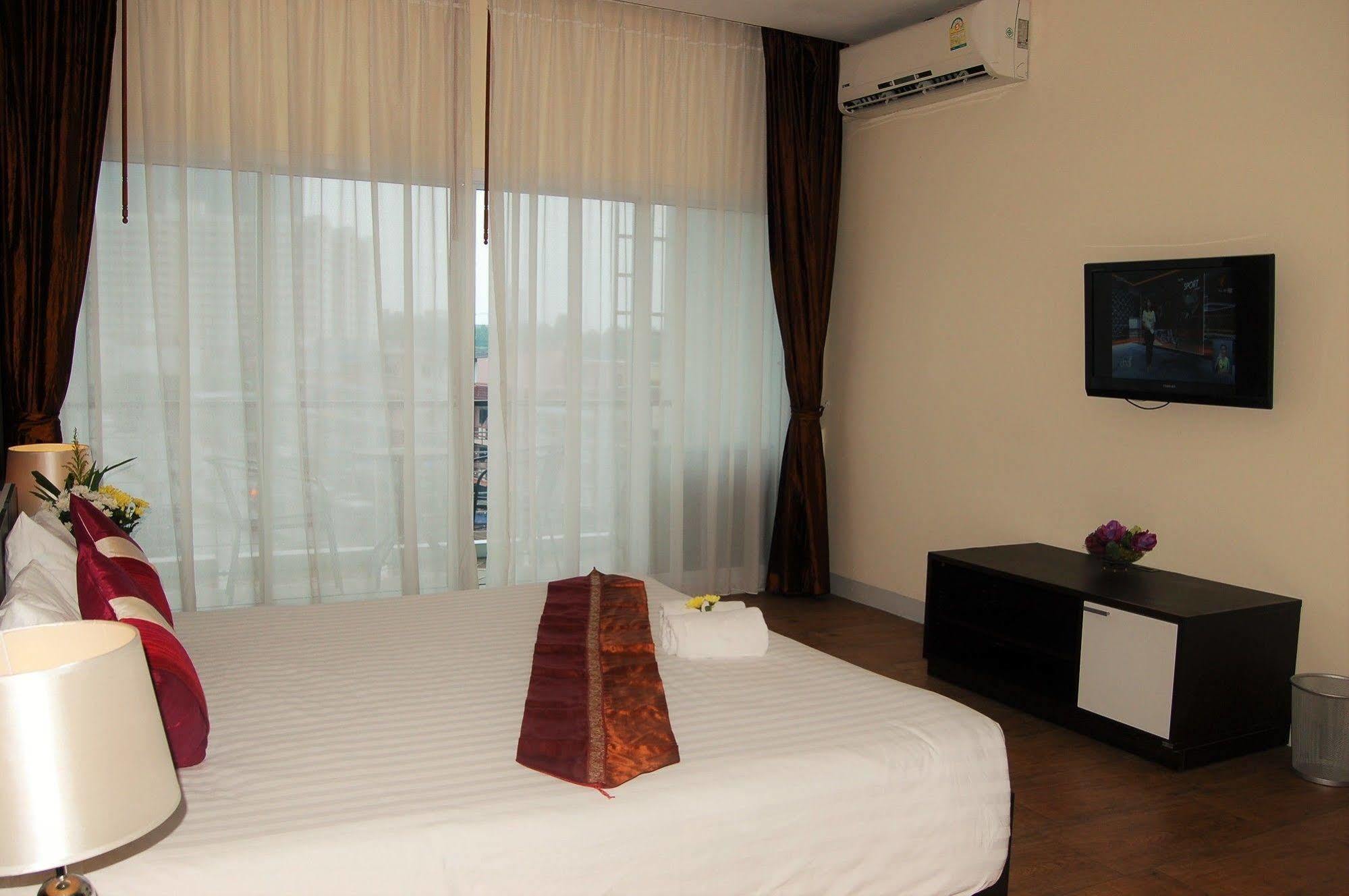The Circle Residence Jomtien Beach Eksteriør billede