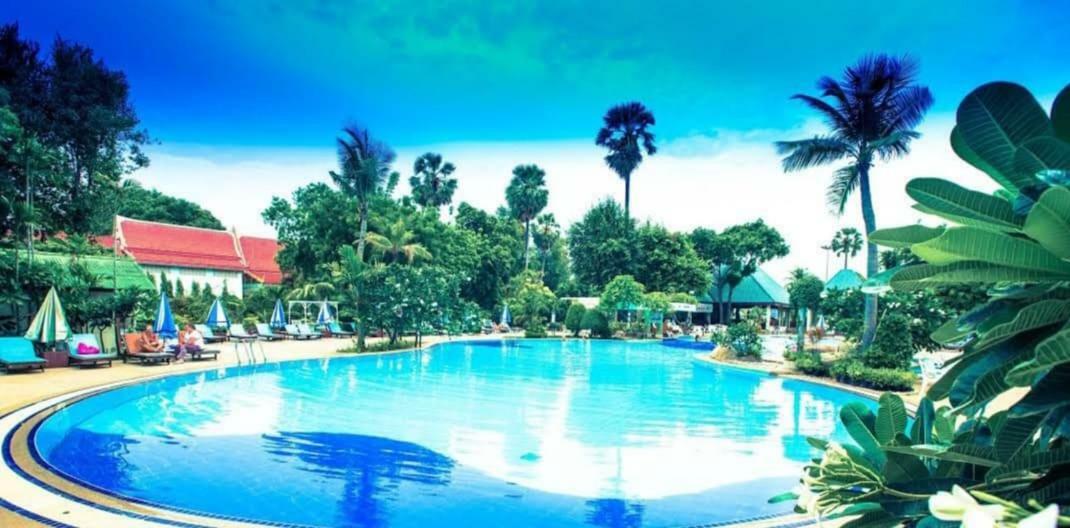 The Circle Residence Jomtien Beach Eksteriør billede
